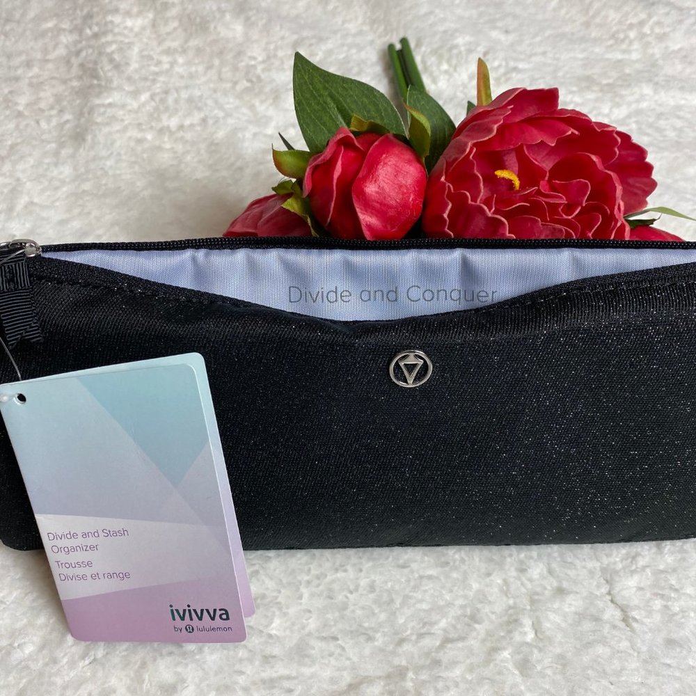 Lululemon Divide & Stash Gym Bag